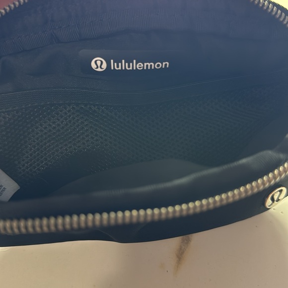 Lulu fanny pack - Picture 2 of 5